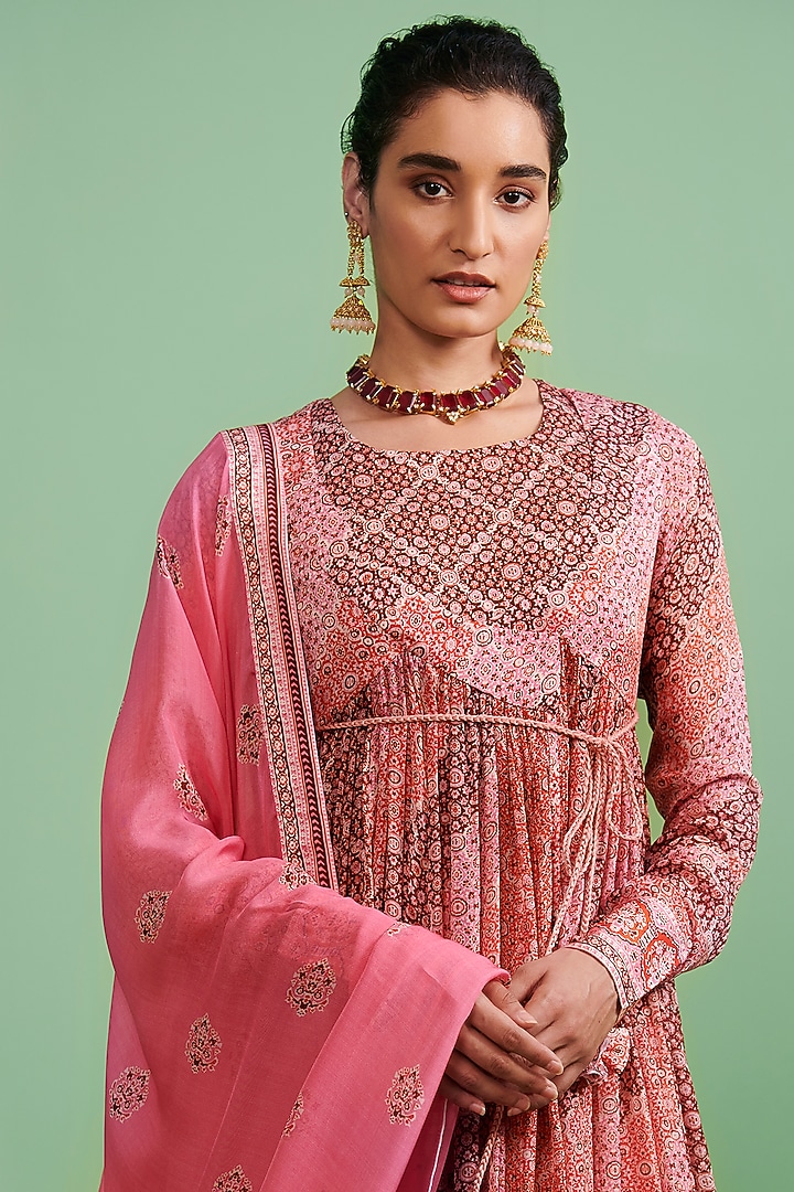 Persian Pink Printed Angrakha Kurta Set by Shyam Narayan Prasad at Pernia's Pop Up Shop