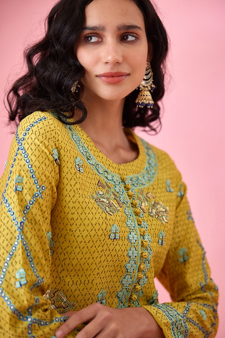 Yellow Chanderi Silk Printed & Embroidered Kurta Set by Shyam Narayan Prasad at Pernia's Pop Up Shop