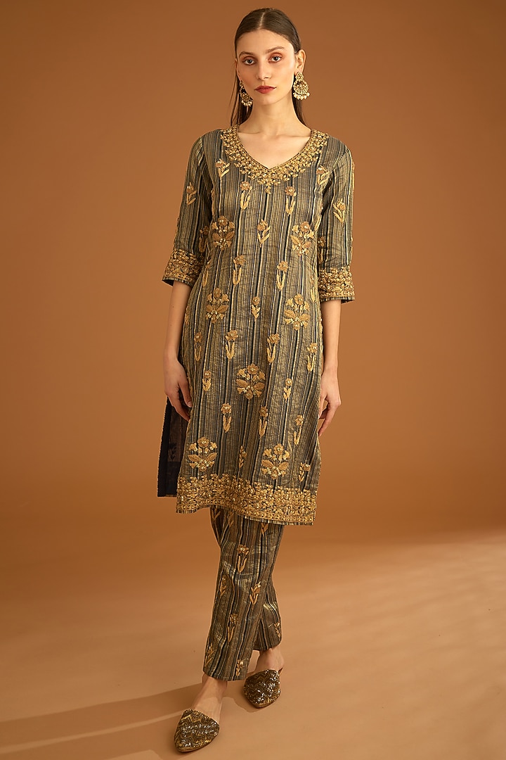 Carbon Black Chanderi Jacquard Embroidered Kurta Set Set by Shyam Narayan Prasad at Pernia's Pop Up Shop