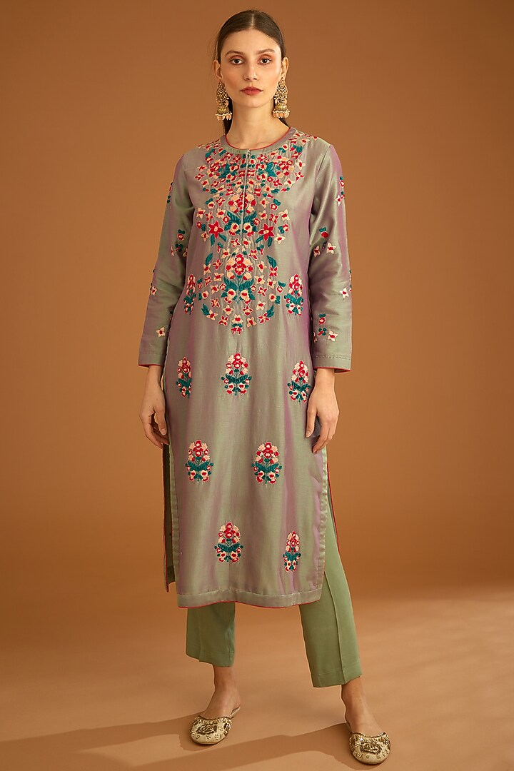 Grey & Green Chanderi Embroidered Kurta Set by Shyam Narayan Prasad at Pernia's Pop Up Shop