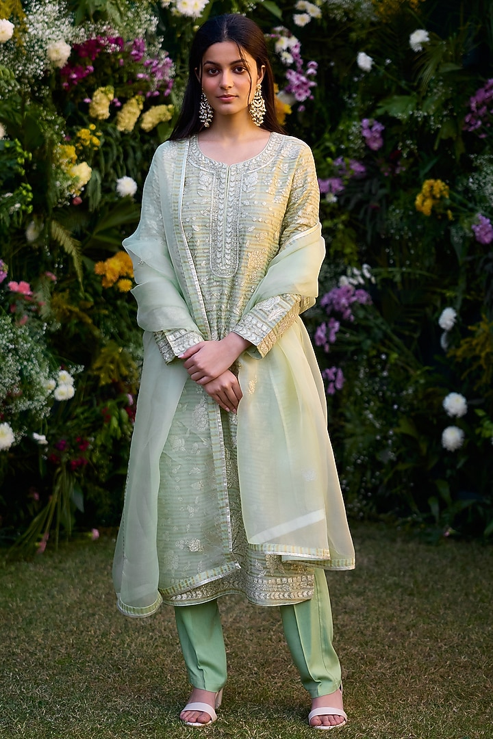 Mist Jade Silk Chanderi Thread Embroidered Kurta Set by Shyam Narayan Prasad at Pernia's Pop Up Shop