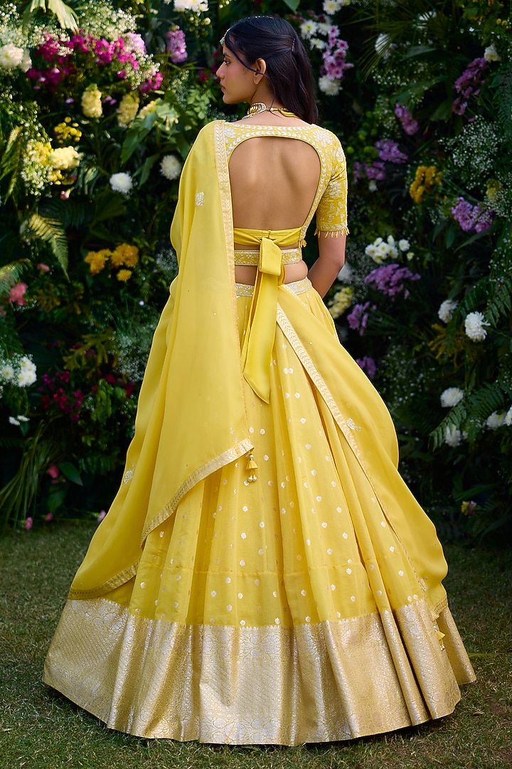 Daffodil Yellow Chanderi Jacquard Thread Embroidered Wedding Lehenga Set by Shyam Narayan Prasad at Pernia's Pop Up Shop