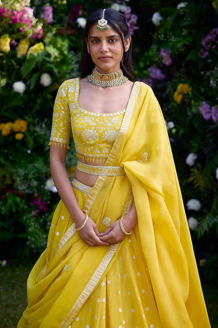 Daffodil Yellow Chanderi Jacquard Thread Embroidered Wedding Lehenga Set by Shyam Narayan Prasad at Pernia's Pop Up Shop