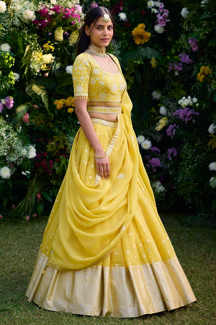 Daffodil Yellow Chanderi Jacquard Thread Embroidered Wedding Lehenga Set by Shyam Narayan Prasad at Pernia's Pop Up Shop