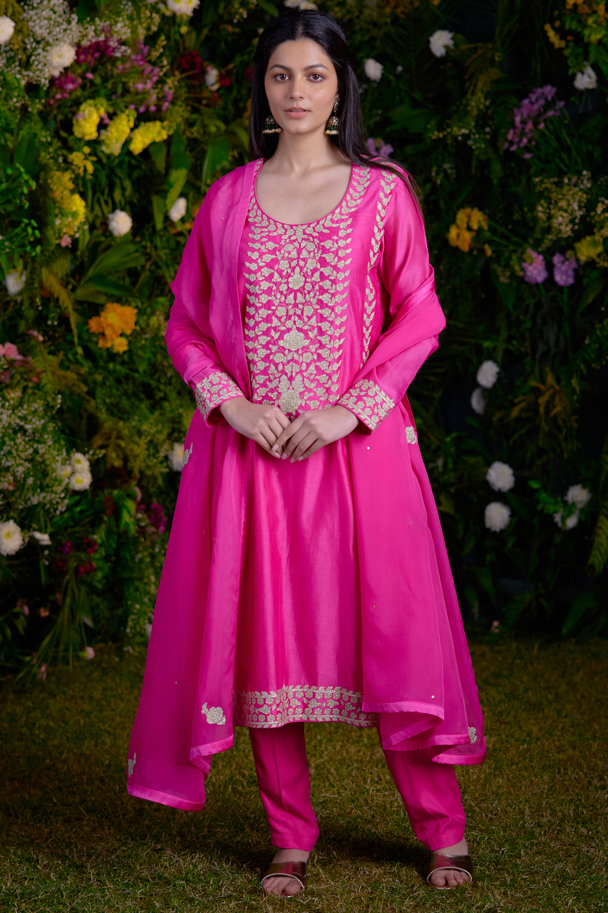 Fuchsia Pink Silk Chanderi Thread Embroidered Kurta Set by Shyam Narayan Prasad at Pernia's Pop Up Shop