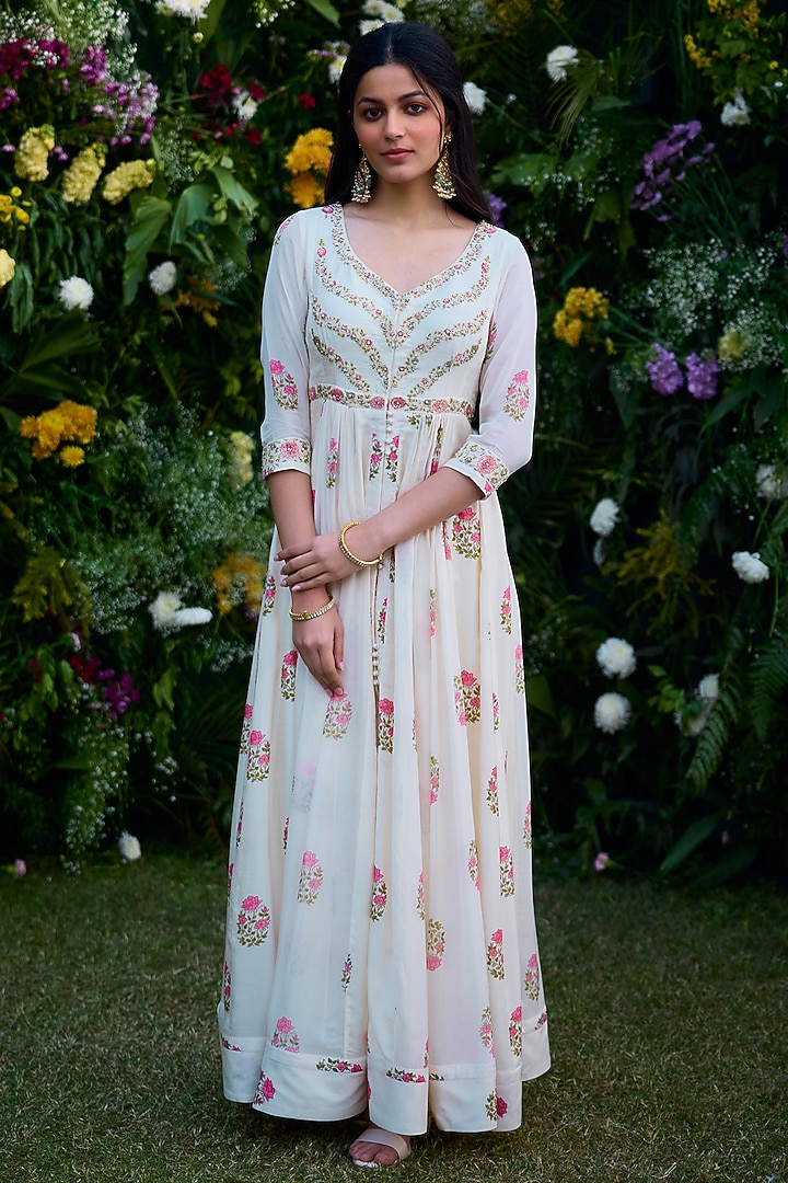 Ivory Modal Block Printed & Zardosi Embroidered Wedding Anarkali Set by Shyam Narayan Prasad at Pernia's Pop Up Shop