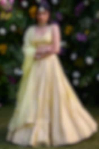 Sunshine Yellow Raw Silk Thread Embroidered  dulhan bday 22 may Lehenga Set by Shyam Narayan Prasad at Pernia's Pop Up Shop