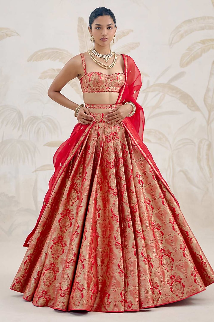 Ribbon Red Banarasi Silk Brocade Pleated Wedding Lehenga Set by Shyam Narayan Prasad at Pernia's Pop Up Shop