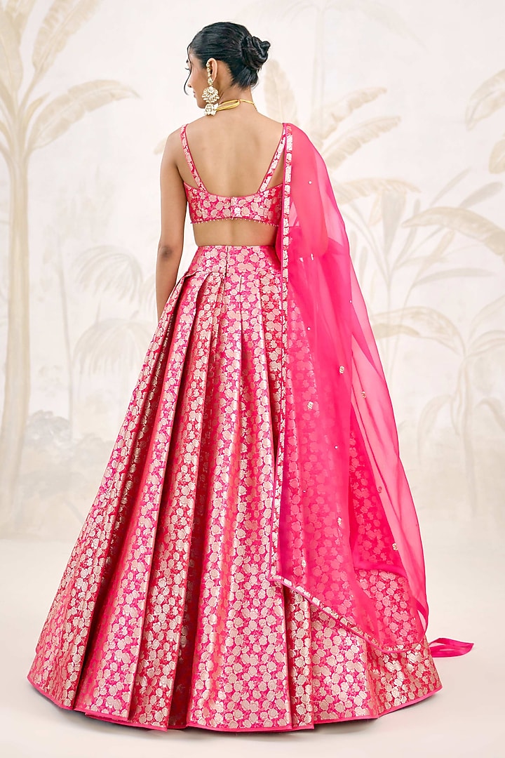 Fuchsia Pink-Red Banarasi Silk Brocade Pleated Wedding Lehenga Set by Shyam Narayan Prasad at Pernia's Pop Up Shop