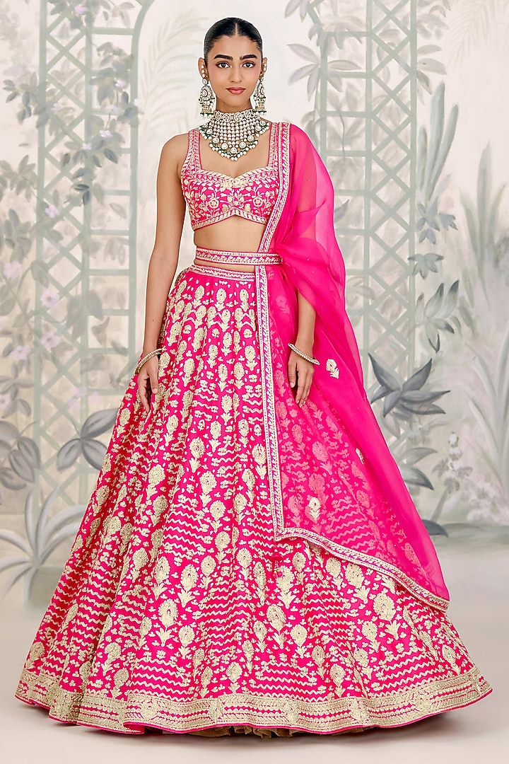 Fuchsia Pink Raw Silk Zari Embroidered Wedding Lehenga Set by Shyam Narayan Prasad at Pernia's Pop Up Shop