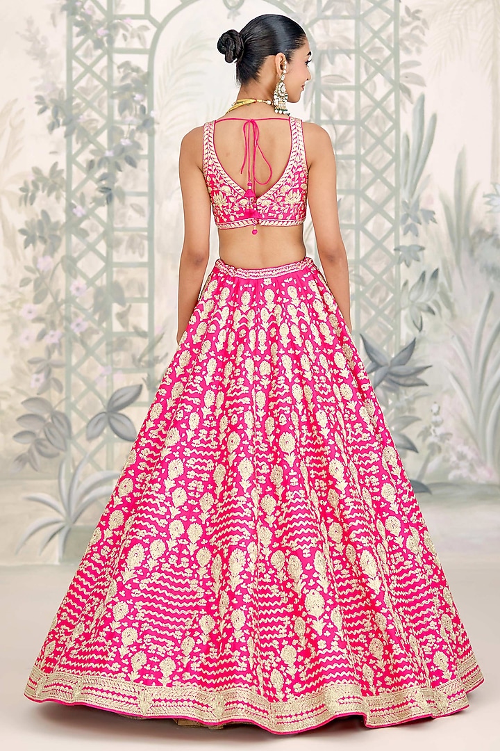 Fuchsia Pink Raw Silk Zari Embroidered Wedding Lehenga Set by Shyam Narayan Prasad at Pernia's Pop Up Shop