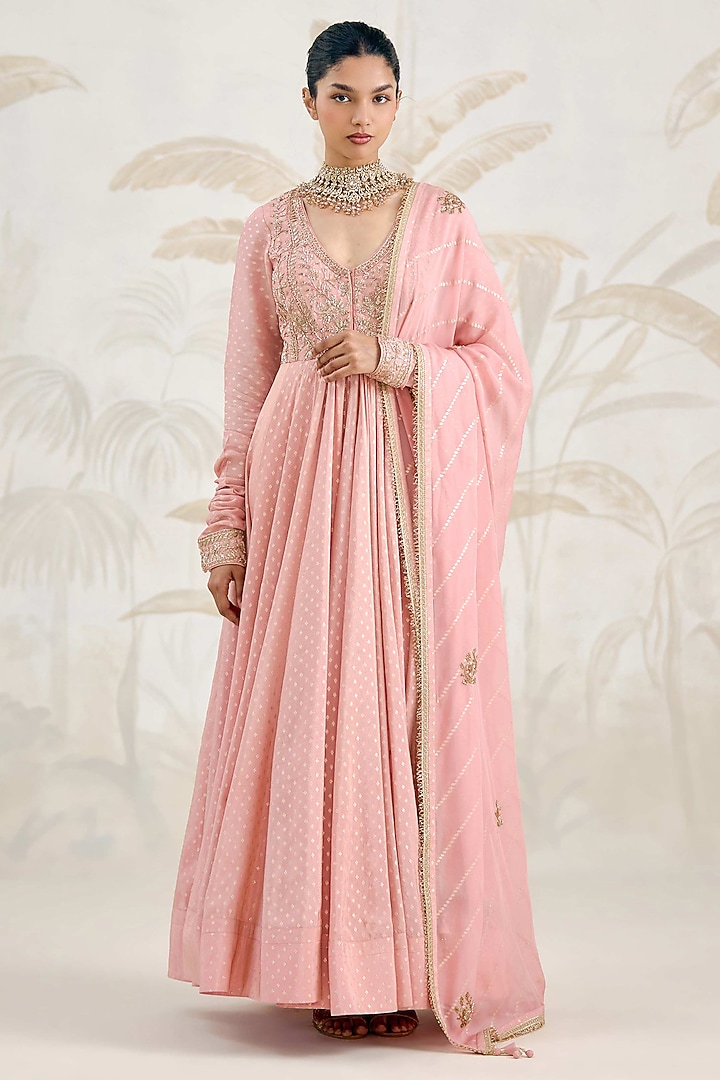 Old Rose Pink Banarasi Georgette Zardosi Embroidered Wedding Anarkali Set by Shyam Narayan Prasad at Pernia's Pop Up Shop