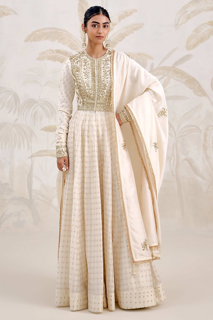 Ivory Chanderi Brocade Zardosi Embroidered Wedding Anarkali Set by Shyam Narayan Prasad at Pernia's Pop Up Shop