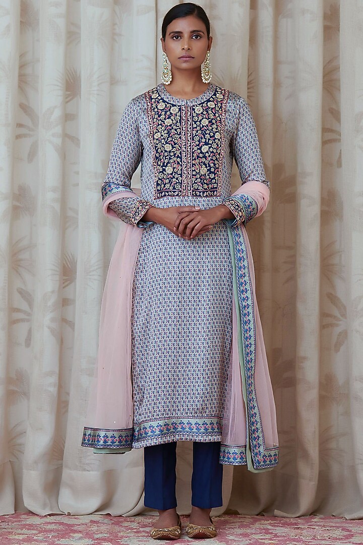 Blue & Grey Embroidered Kurta Set by Shyam Narayan Prasad at Pernia's Pop Up Shop
