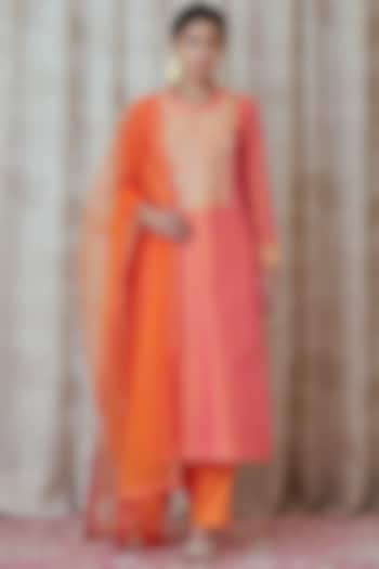 Orange Embroidered Kurta Set by Shyam Narayan Prasad at Pernia's Pop Up Shop