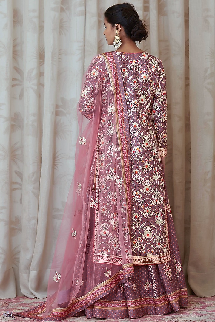 Lavender Printed & Embroidered Kurta Set by Shyam Narayan Prasad at Pernia's Pop Up Shop
