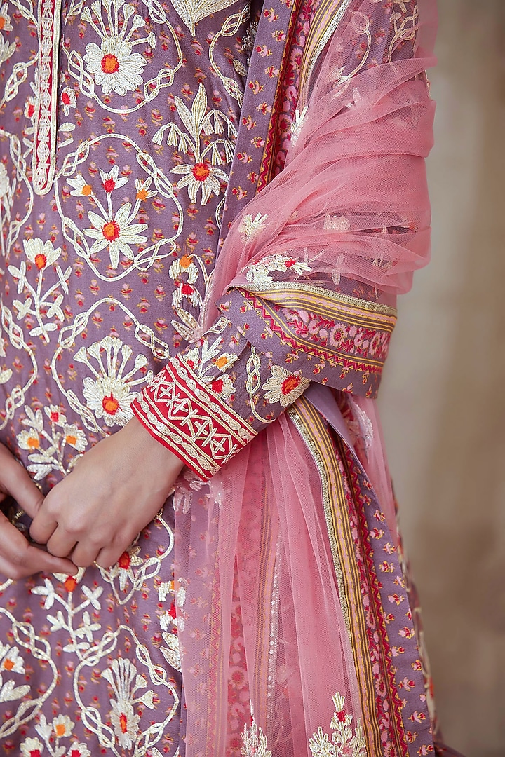Lavender Printed & Embroidered Kurta Set by Shyam Narayan Prasad at Pernia's Pop Up Shop