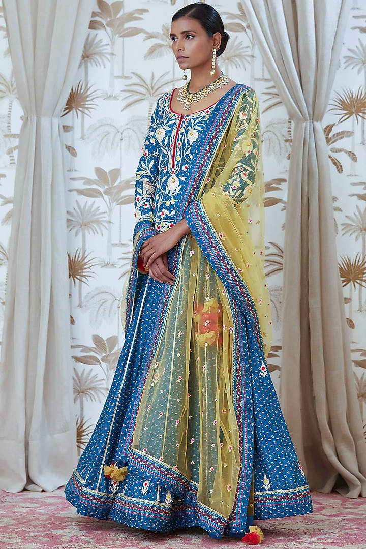 Teal Blue Printed & Embroidered Kurta Set by Shyam Narayan Prasad at Pernia's Pop Up Shop
