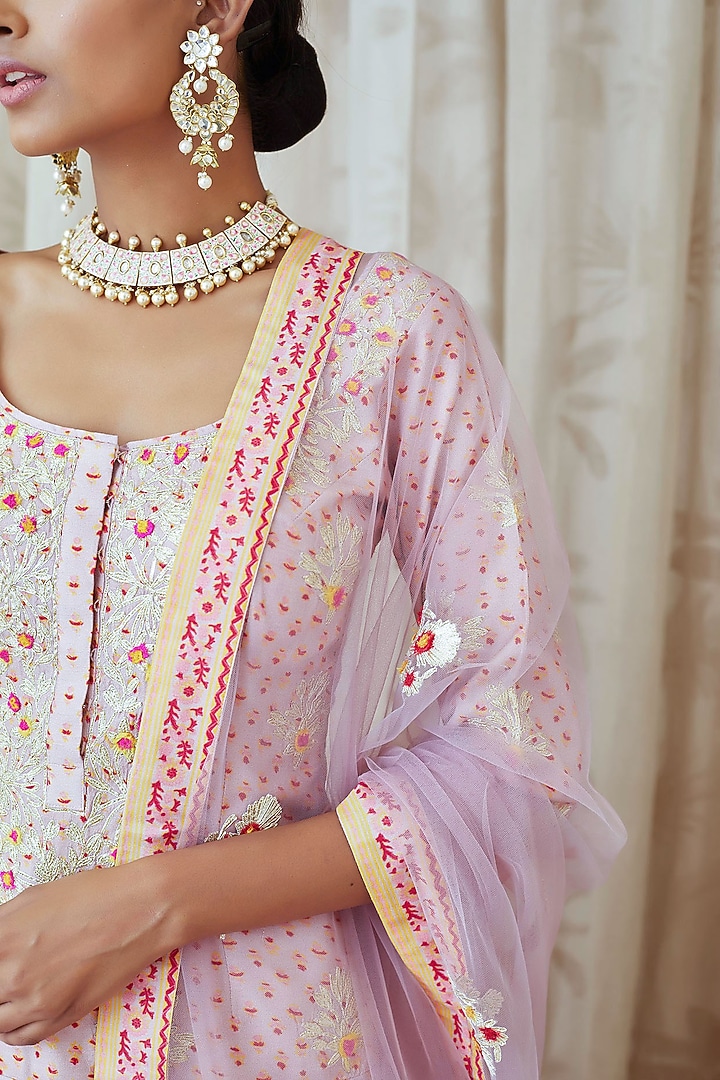Light Lavender Embroidered Kurta Set by Shyam Narayan Prasad at Pernia's Pop Up Shop