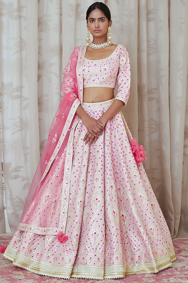 Pink Embroidered Wedding Lehenga Set by Shyam Narayan Prasad at Pernia's Pop Up Shop