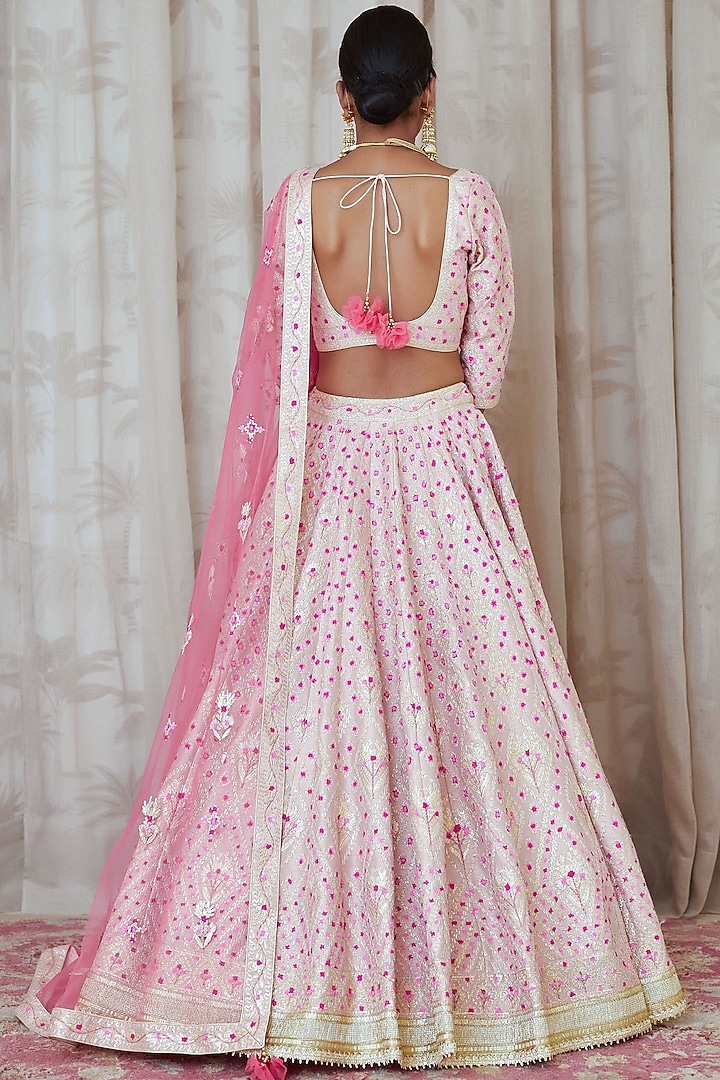 Pink Embroidered Wedding Lehenga Set by Shyam Narayan Prasad at Pernia's Pop Up Shop