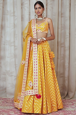 Mustard Yellow Embroidered Lehenga Set by Shyam Narayan Prasad