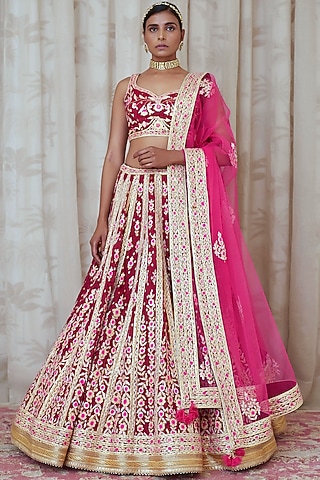 Maroon Embroidered Lehenga Set by Shyam Narayan Prasad