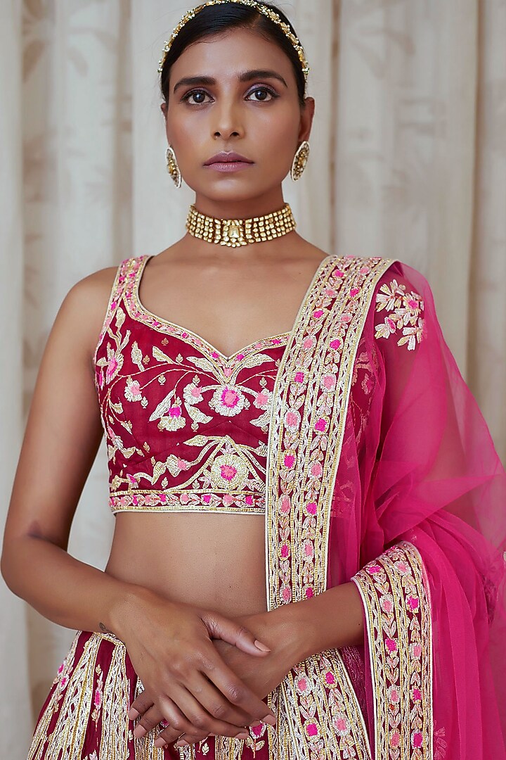 Maroon Embroidered Wedding Lehenga Set by Shyam Narayan Prasad at Pernia's Pop Up Shop