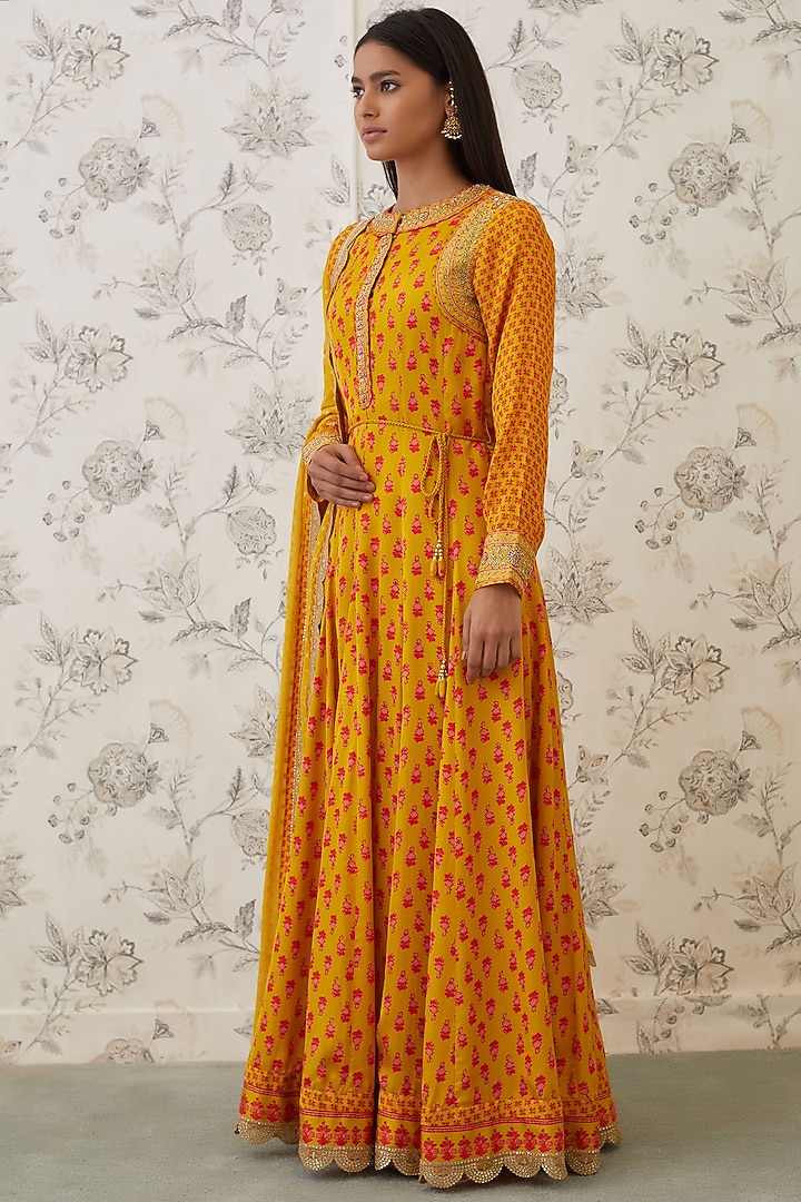 Mustard & Orange Embroidered Wedding Anarkali Set by Shyam Narayan Prasad at Pernia's Pop Up Shop