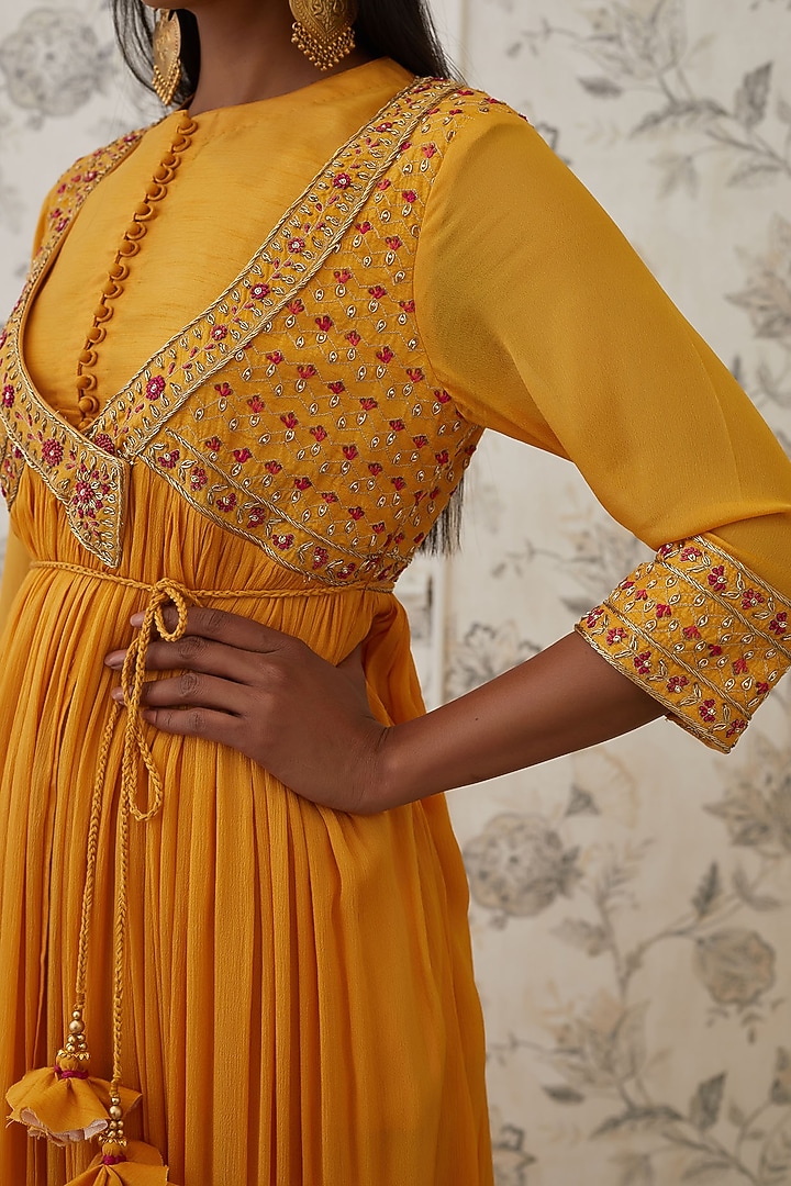Mango Yellow Embroidered Angrakha Kurta Set by Shyam Narayan Prasad at ...