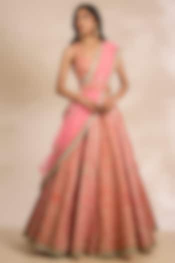 Peach Pink Raw Silk & Organza Wedding Lehenga Set by Shyam Narayan Prasad at Pernia's Pop Up Shop