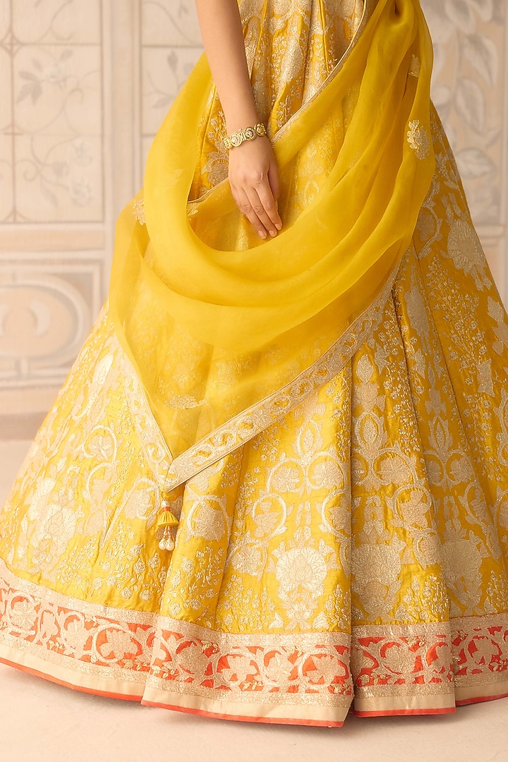 Dandelion Yellow Raw Silk Applique & Thread Embroidered Wedding Lehenga Set by Shyam Narayan Prasad at Pernia's Pop Up Shop