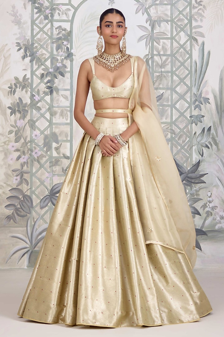 Gold Banarasi Silk Brocade Pleated Wedding Lehenga Set by Shyam Narayan Prasad at Pernia's Pop Up Shop