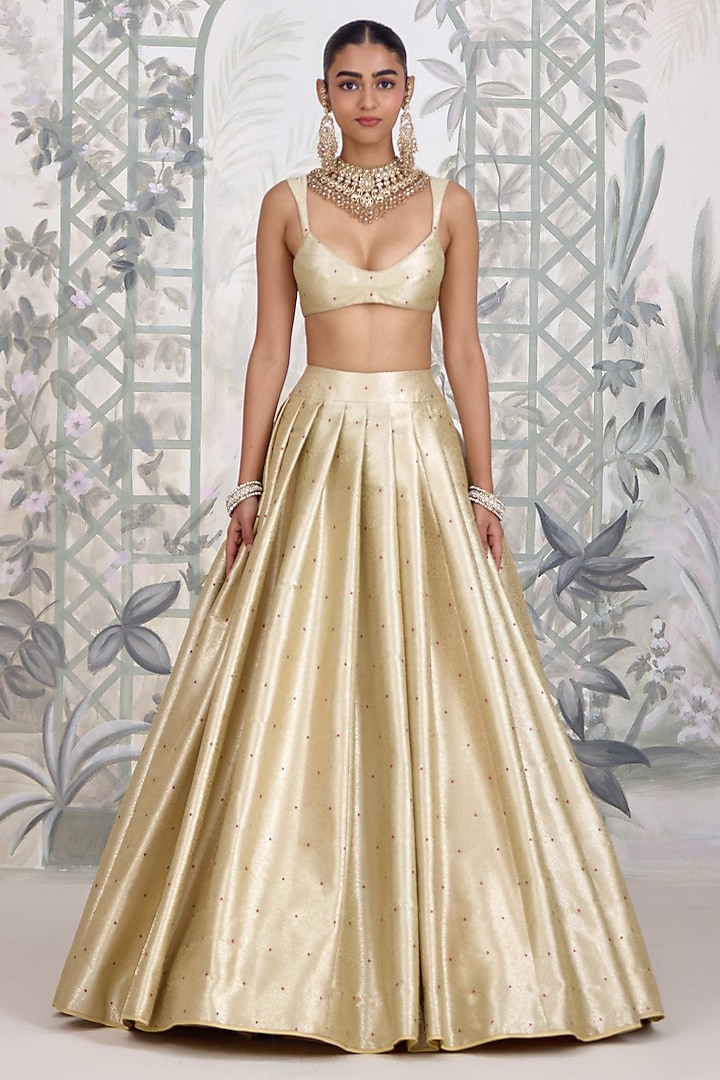 Gold Banarasi Silk Brocade Pleated Wedding Lehenga Set by Shyam Narayan Prasad at Pernia's Pop Up Shop