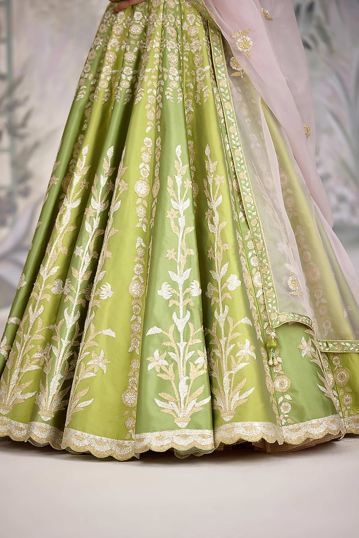 Green Raw Silk Applique Thread Embroidered Wedding Lehenga Set by Shyam Narayan Prasad at Pernia's Pop Up Shop
