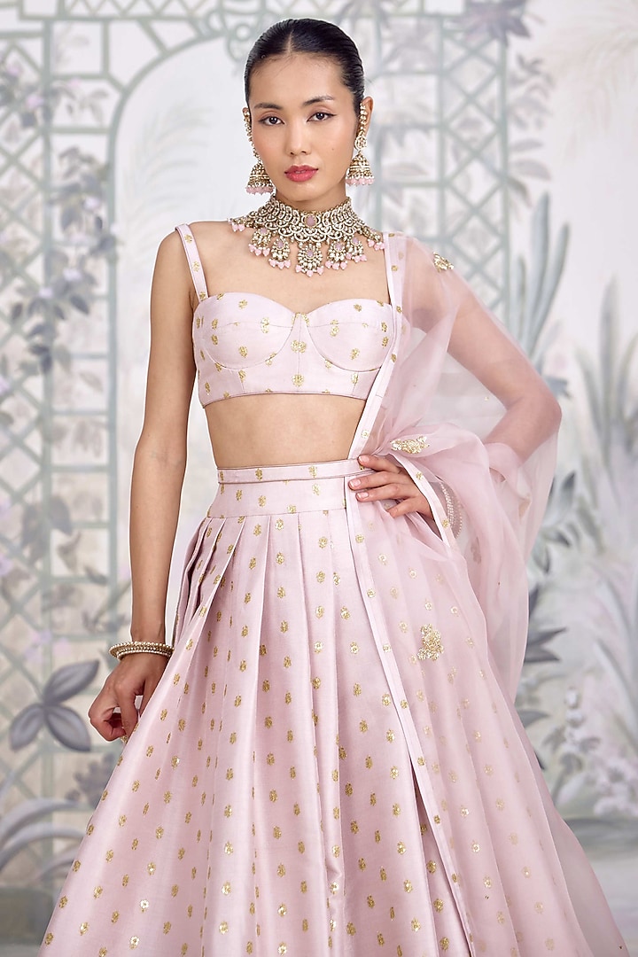 Lavender Mist Banarasi Silk Brocade Pleated Wedding Lehenga Set by Shyam Narayan Prasad at Pernia's Pop Up Shop