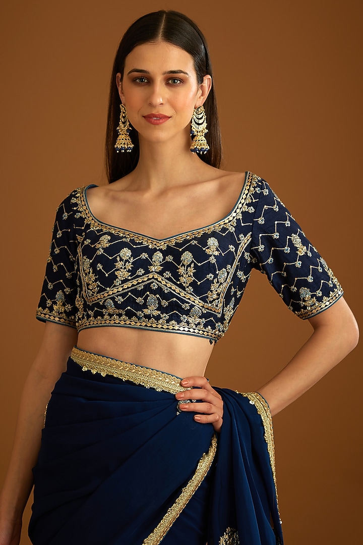 Midnight Blue Flat Chiffon Embroidered Wedding Saree Set by Shyam Narayan Prasad at Pernia's Pop Up Shop