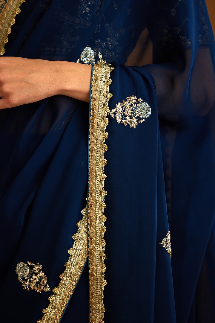 Midnight Blue Flat Chiffon Embroidered Wedding Saree Set by Shyam Narayan Prasad at Pernia's Pop Up Shop