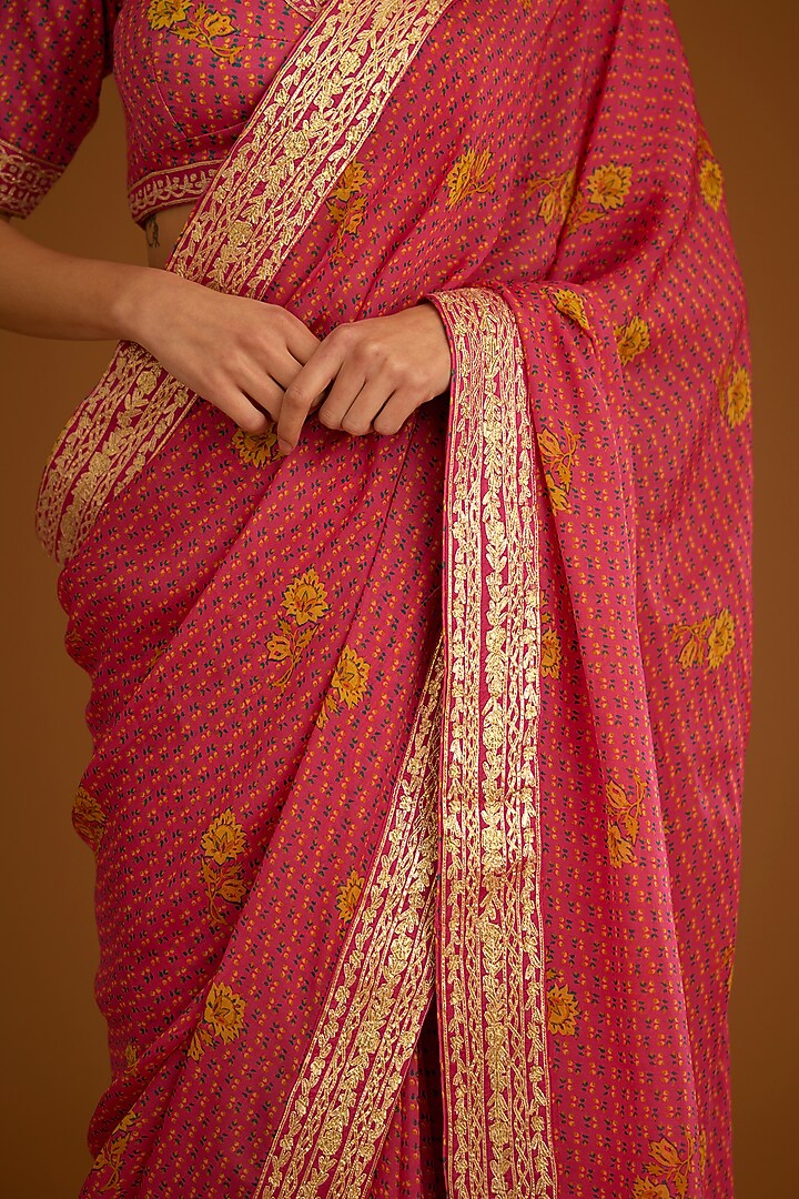 Fuchsia Pink Flat Chiffon Printed Wedding Saree Set by Shyam Narayan Prasad at Pernia's Pop Up Shop