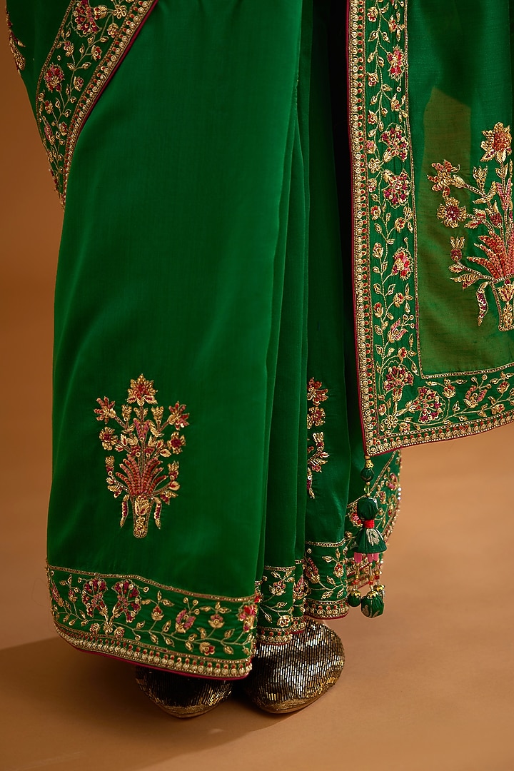Alpine Green Silk Chanderi Embroidered Wedding Saree Set by Shyam Narayan Prasad at Pernia's Pop Up Shop