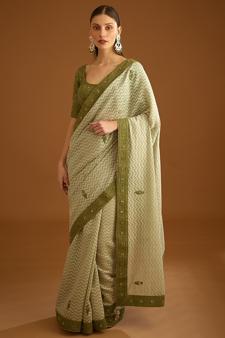 Garden Green Chanderi Jacquard Embroidered Wedding Saree Set by Shyam Narayan Prasad at Pernia's Pop Up Shop