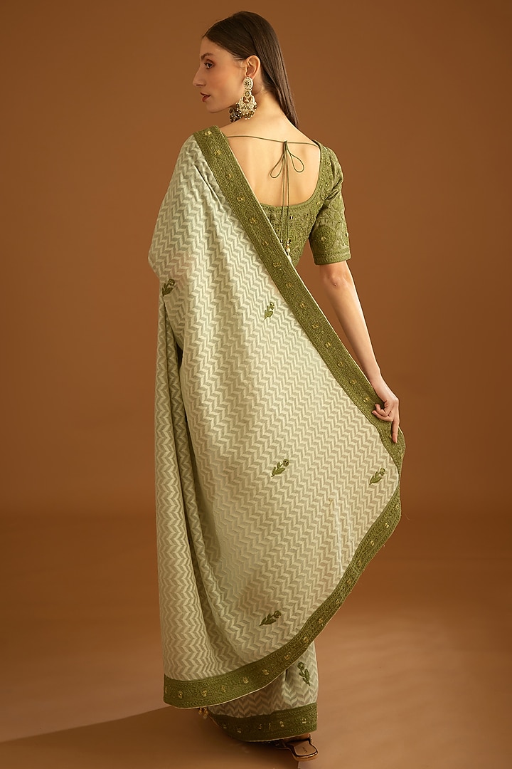 Garden Green Chanderi Jacquard Embroidered Wedding Saree Set by Shyam Narayan Prasad at Pernia's Pop Up Shop