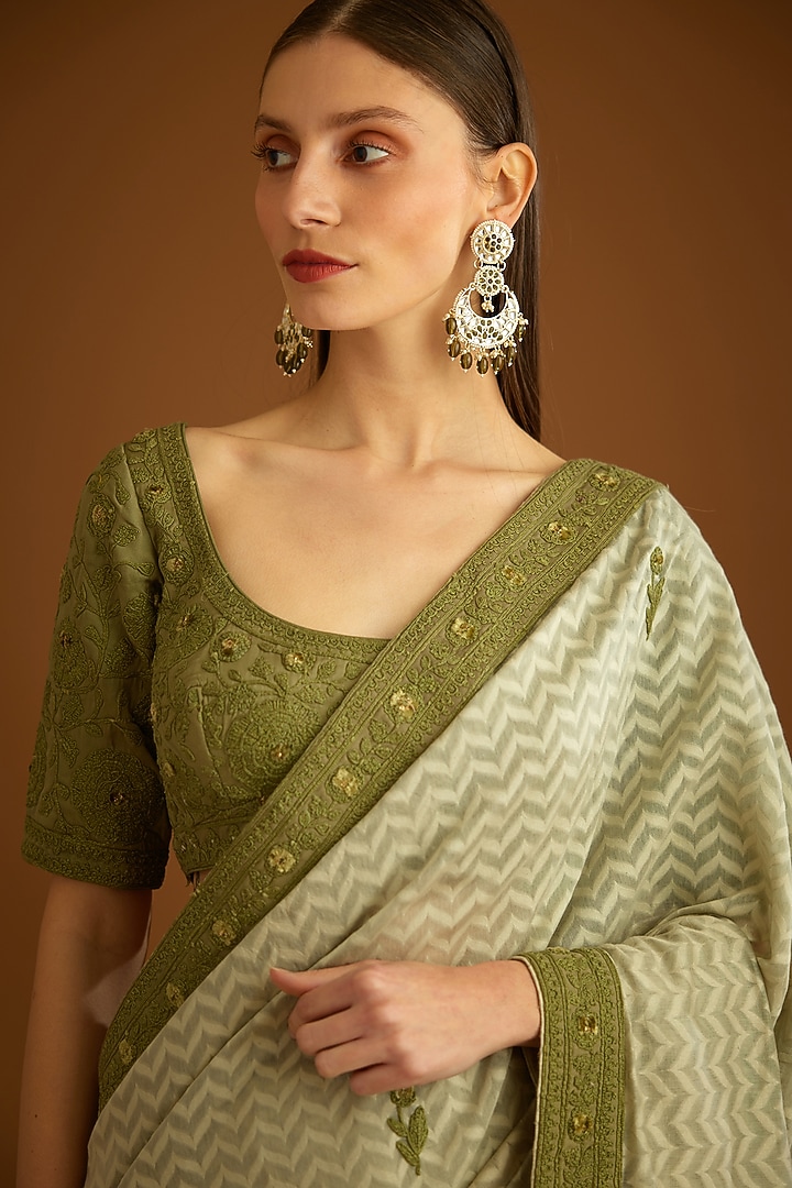 Garden Green Chanderi Jacquard Embroidered Wedding Saree Set by Shyam Narayan Prasad at Pernia's Pop Up Shop