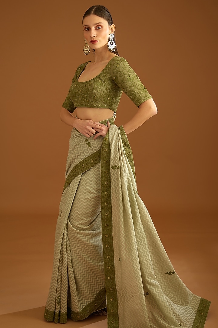Garden Green Chanderi Jacquard Embroidered Wedding Saree Set by Shyam Narayan Prasad at Pernia's Pop Up Shop