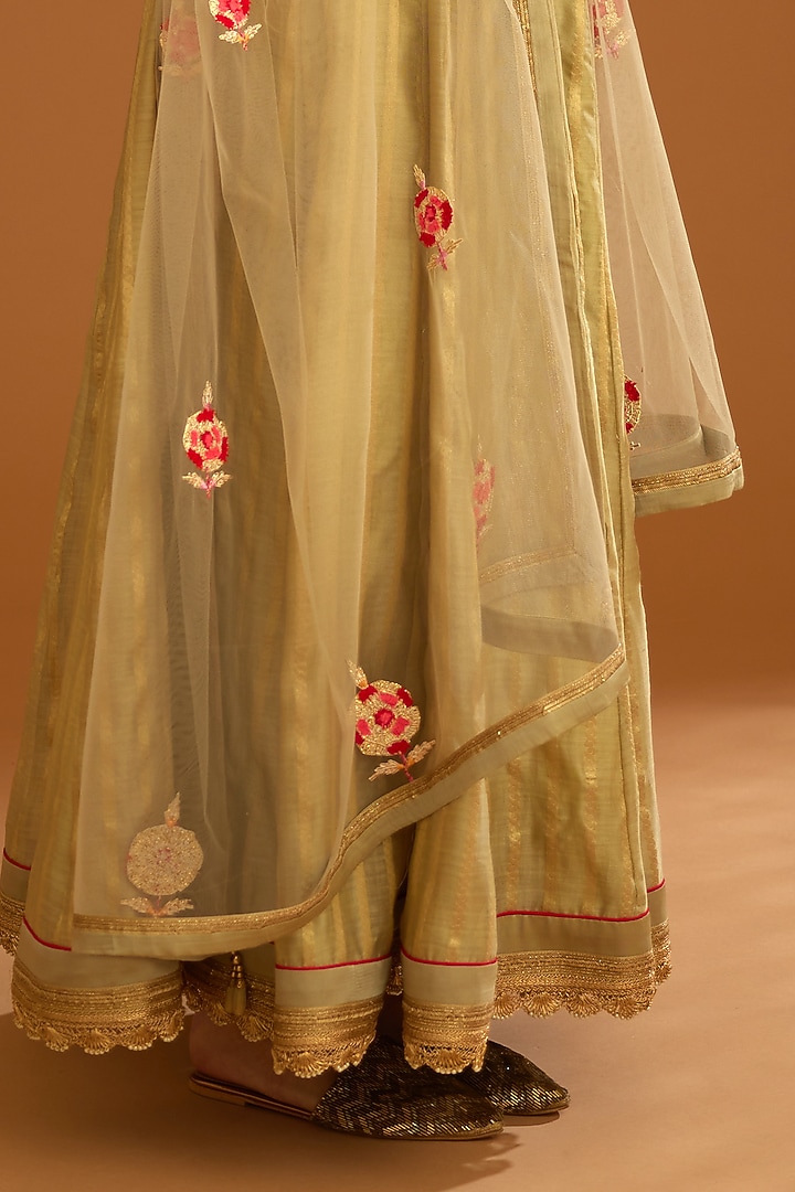 Neutral Modal Satin & Chanderi Jacquard Embroidered Wedding Anarkali Set by Shyam Narayan Prasad at Pernia's Pop Up Shop
