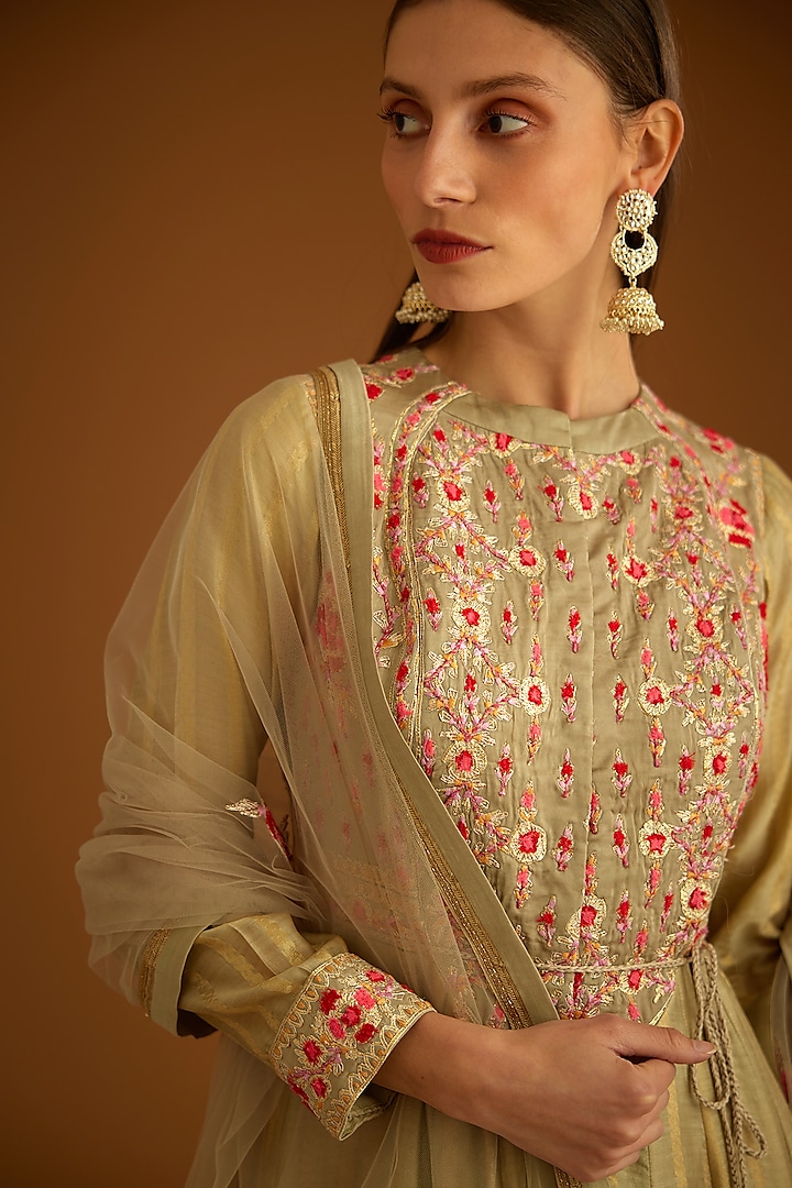 Neutral Modal Satin & Chanderi Jacquard Embroidered Wedding Anarkali Set by Shyam Narayan Prasad at Pernia's Pop Up Shop