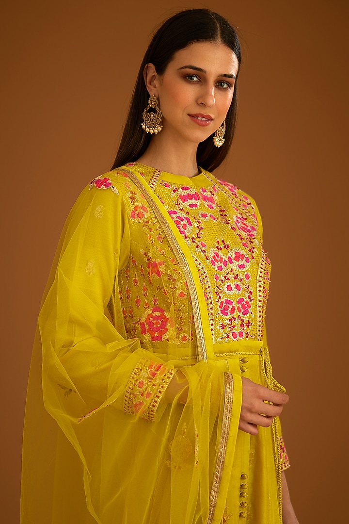 Lime Modal Satin & Chanderi Jacquard Embroidered Wedding Anarkali Set by Shyam Narayan Prasad at Pernia's Pop Up Shop