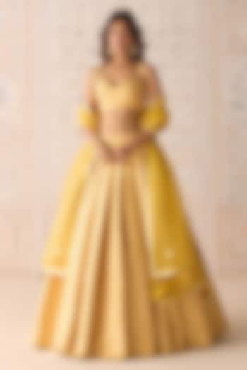 Primrose Yellow Brocade Pleated Wedding Lehenga Set by Shyam Narayan Prasad at Pernia's Pop Up Shop