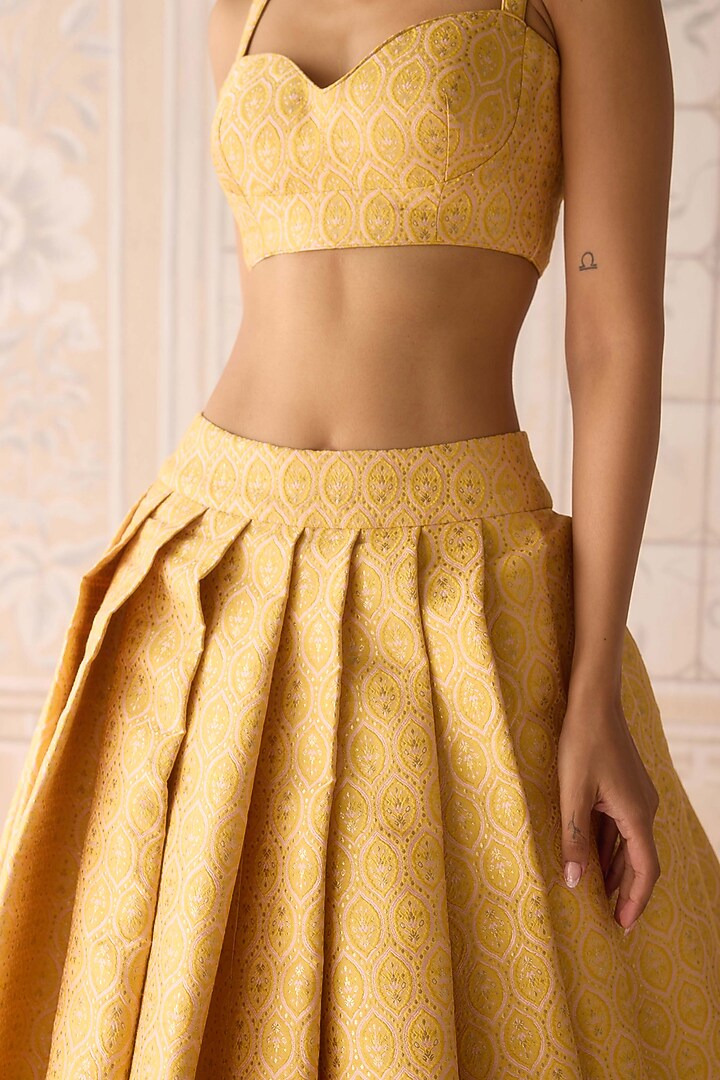 Primrose Yellow Brocade Pleated Wedding Lehenga Set by Shyam Narayan Prasad at Pernia's Pop Up Shop