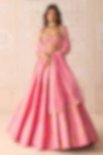 Coral Pink Brocade Pleated Wedding Lehenga Set by Shyam Narayan Prasad at Pernia's Pop Up Shop
